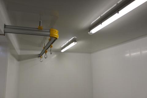 Plafond en PVC pour une boucherie avec des conditions de travail sûres